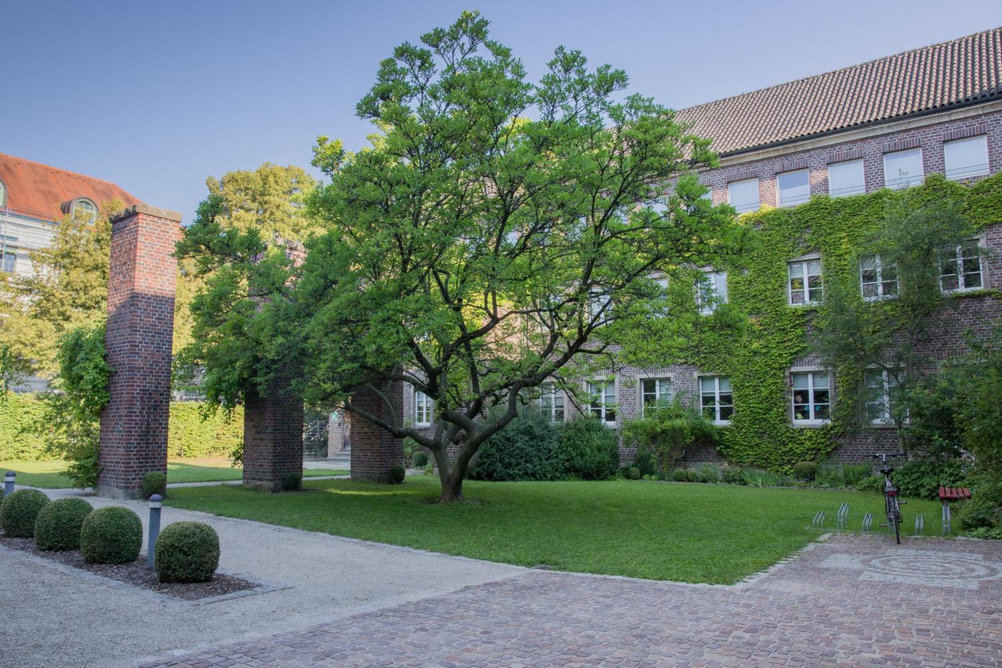 Bildungs- Und Gaestehaus Pallotti Haus Freising Hotell Exteriör bild